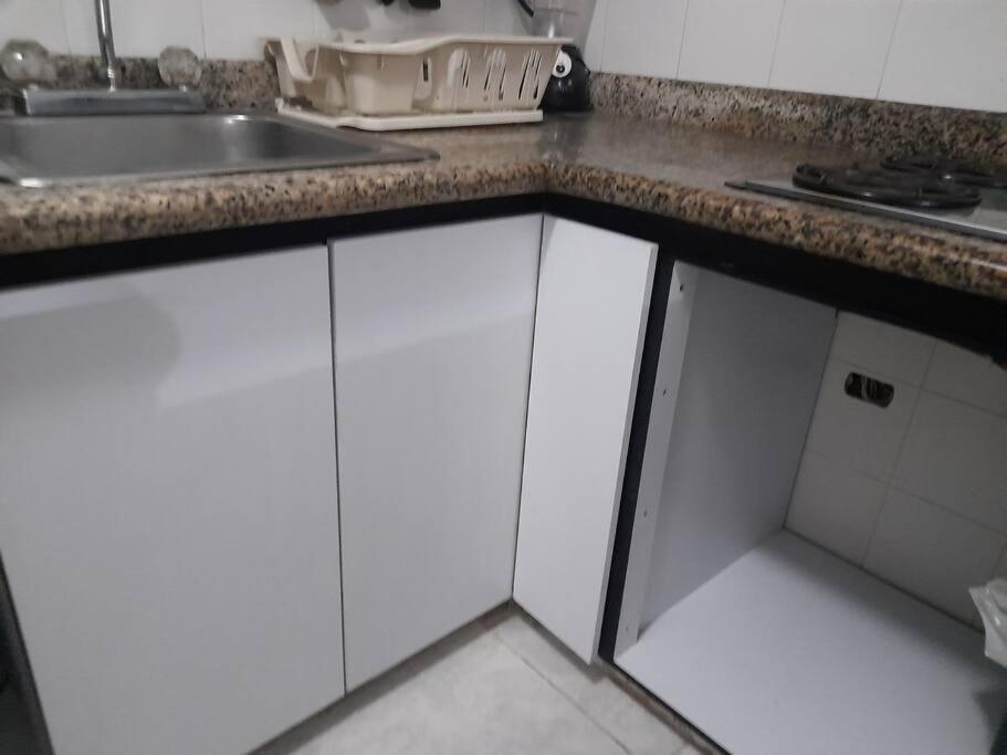 Apto Rodadero 2 A 3 Cuadras Playa Apartamento